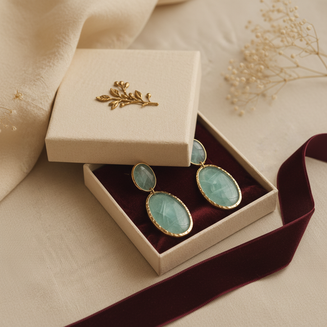 Noa Oval Resin Drop Earrings - 04 Packaging gift - Heart & Hazel oval resin drop earrings